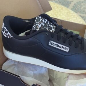 Reebok Princess- 9.5